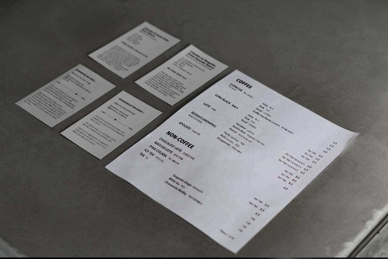 NO WHERE Cafe 공간 사진 24
