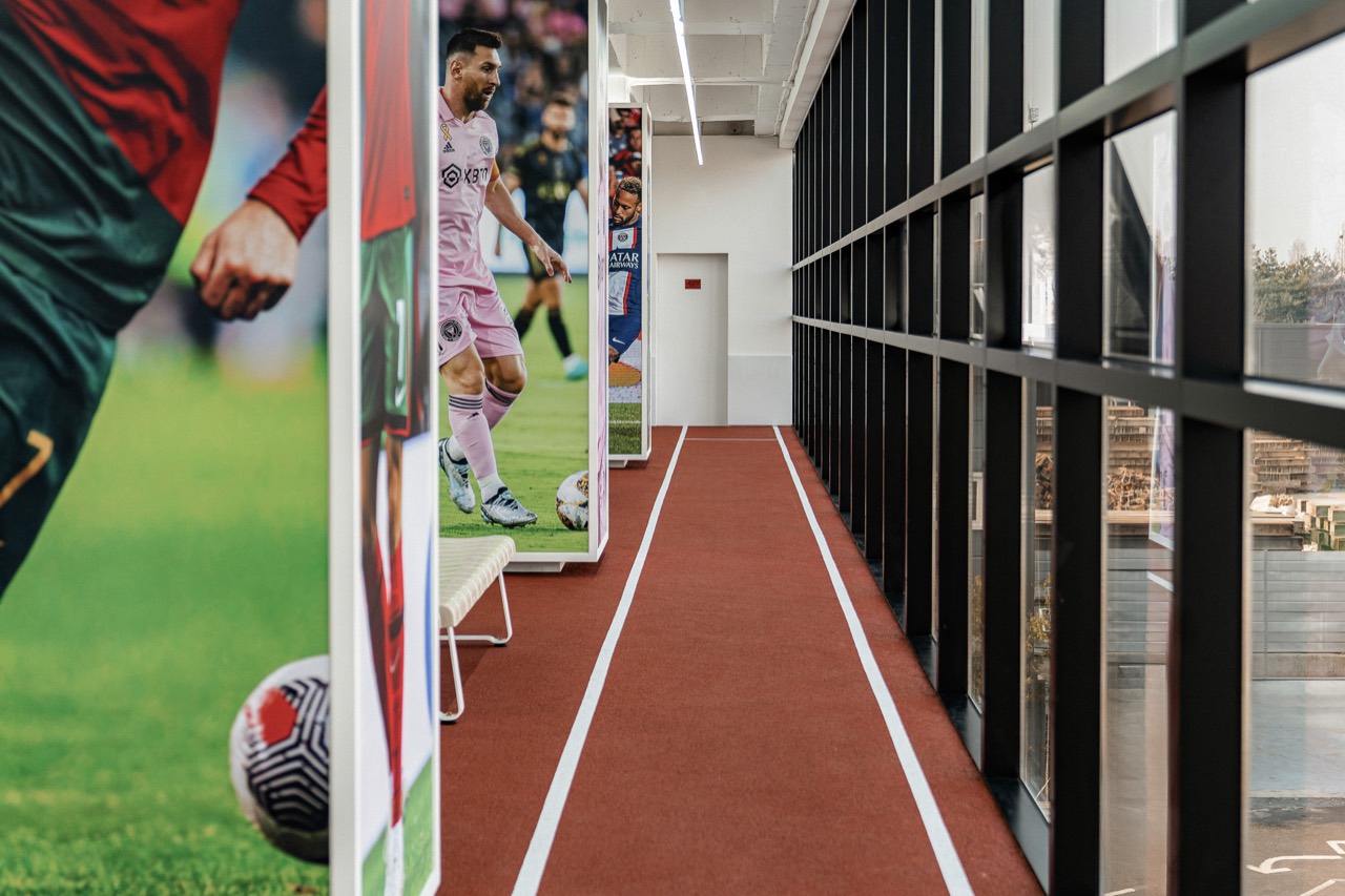폴인풋볼 Fall in Football 경기 수원시 운동시설 공간 사진 1