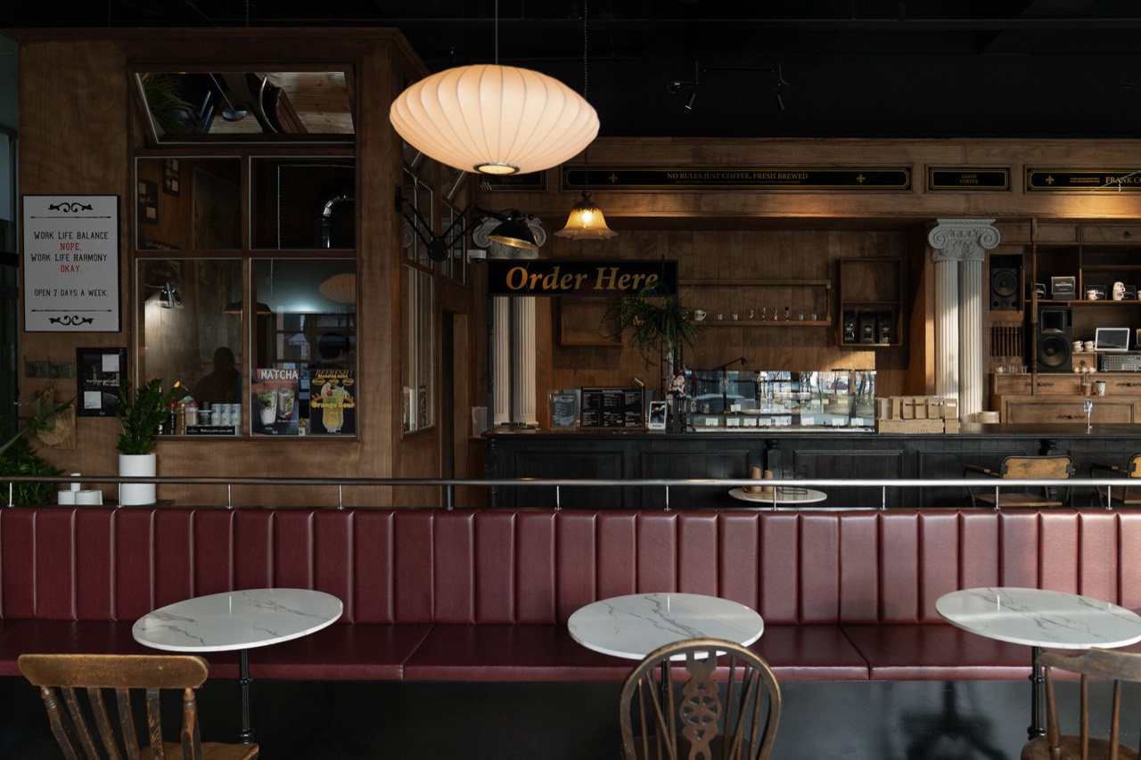 프랭크커핀바 Frank Coffin Bar 충남 천안시 불당동 카페 공간 사진 12
