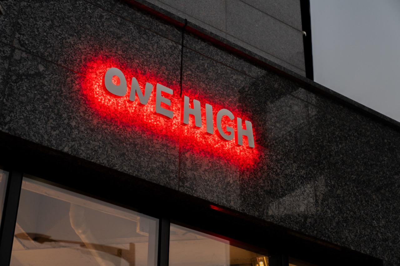 원하이 One High 충남 아산시 탕정면 피자펍 공간 사진 2