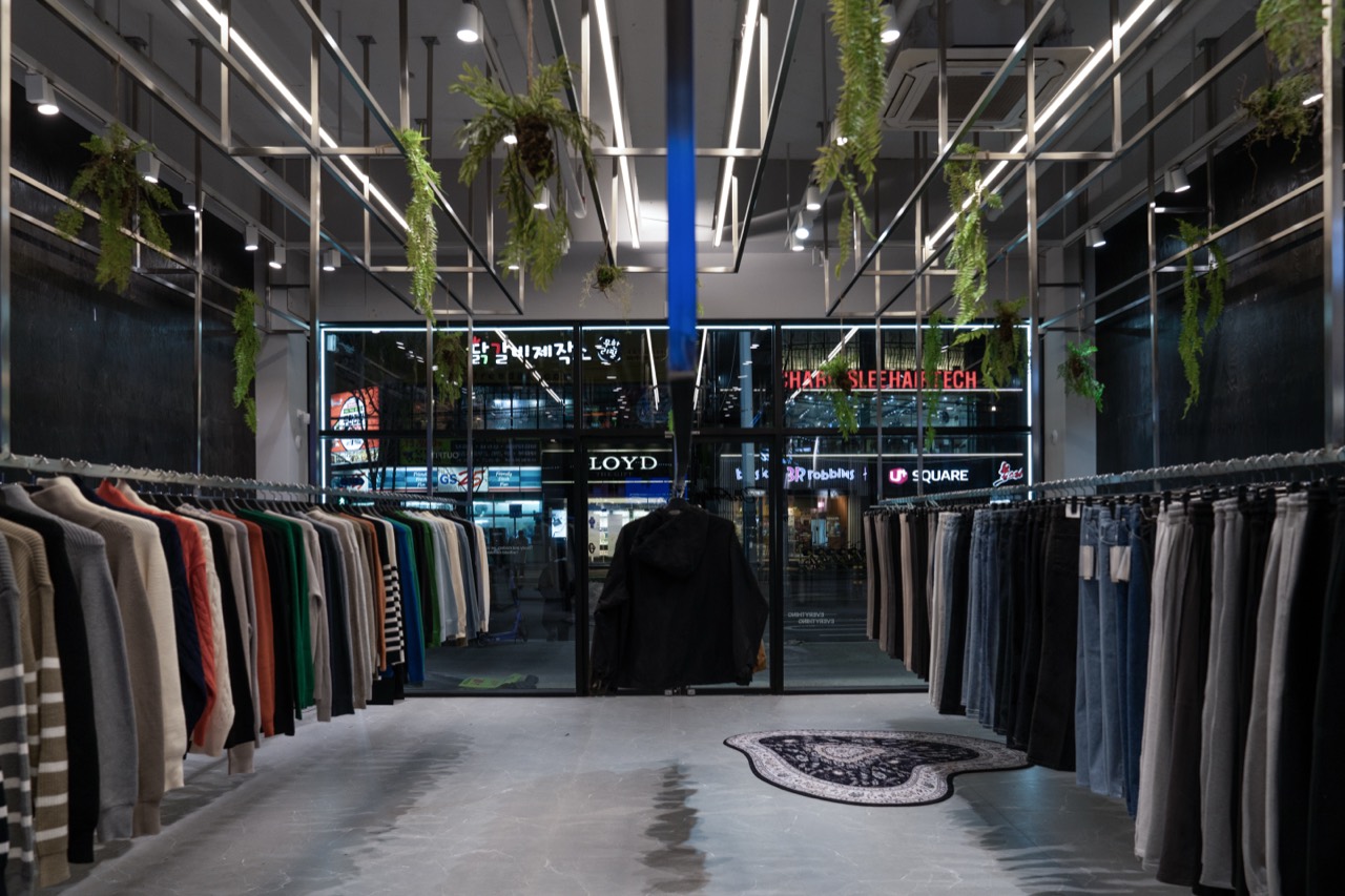 아웃핏 Outfit 충남 천안시 동남구 옷가게 공간 사진 14