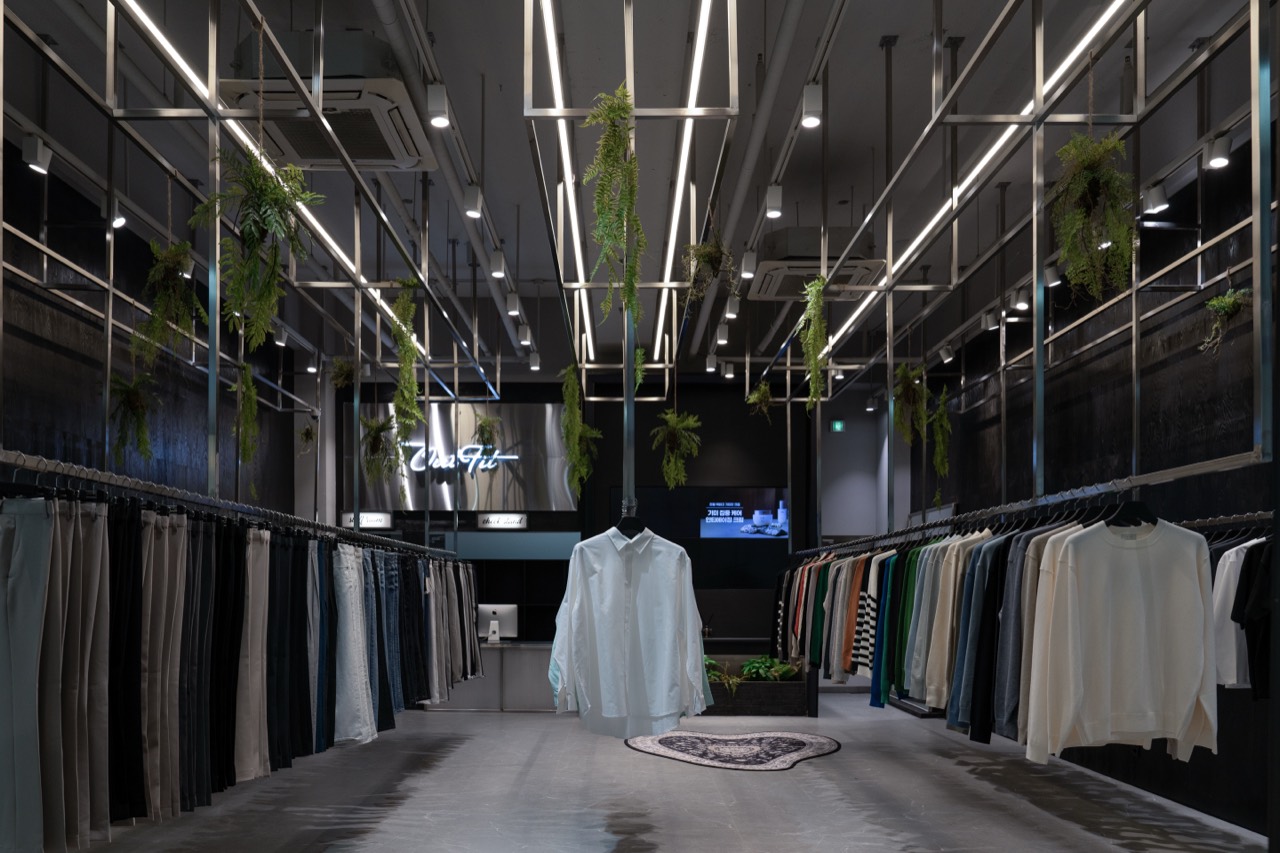 아웃핏 Outfit 충남 천안시 동남구 옷가게 공간 사진 17